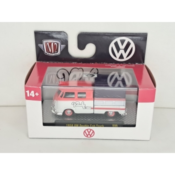 M2 Machines 1:64 Volkswagen Double Cab Truck 1959 pink white